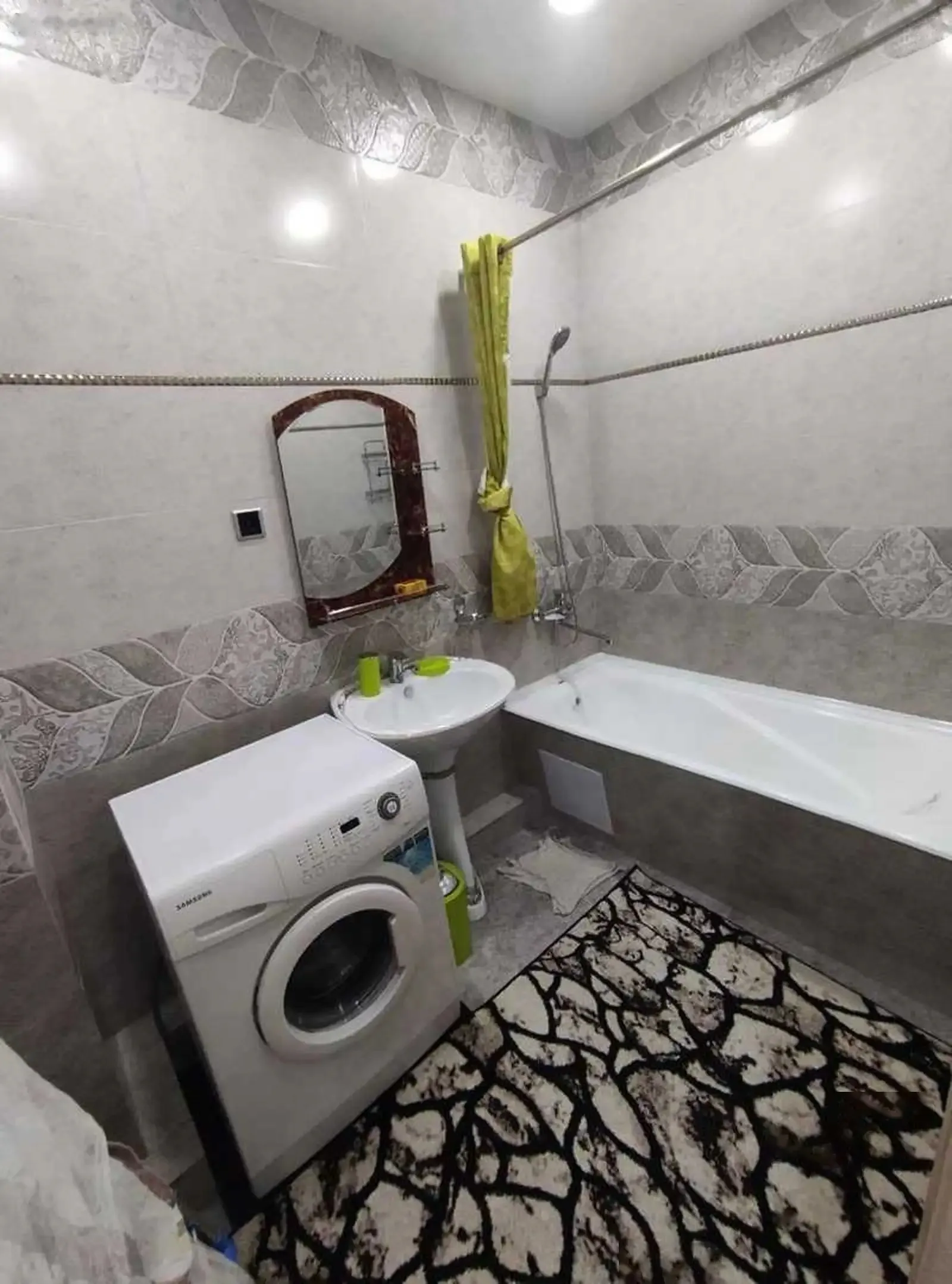 2-комн. квартира, 6 этаж, 101м², голубой экран