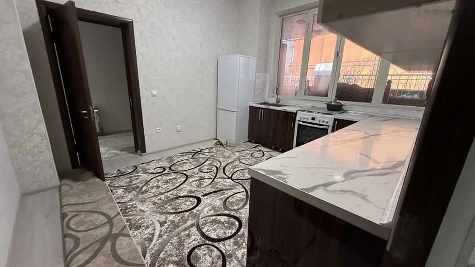3-комн. квартира, 9 этаж, 240м², караболо