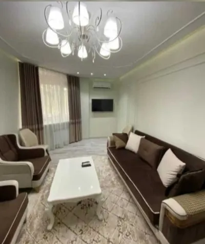 3-комн. квартира, 2 этаж, 70 м², 84 мкр