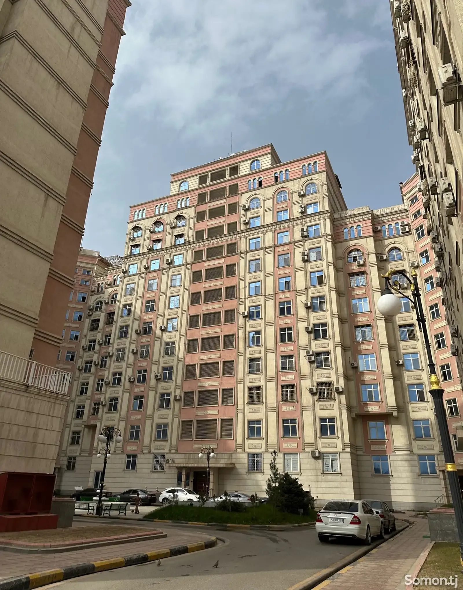 3-комн. квартира, 12 этаж, 134 м², Шохмансур Садбарг