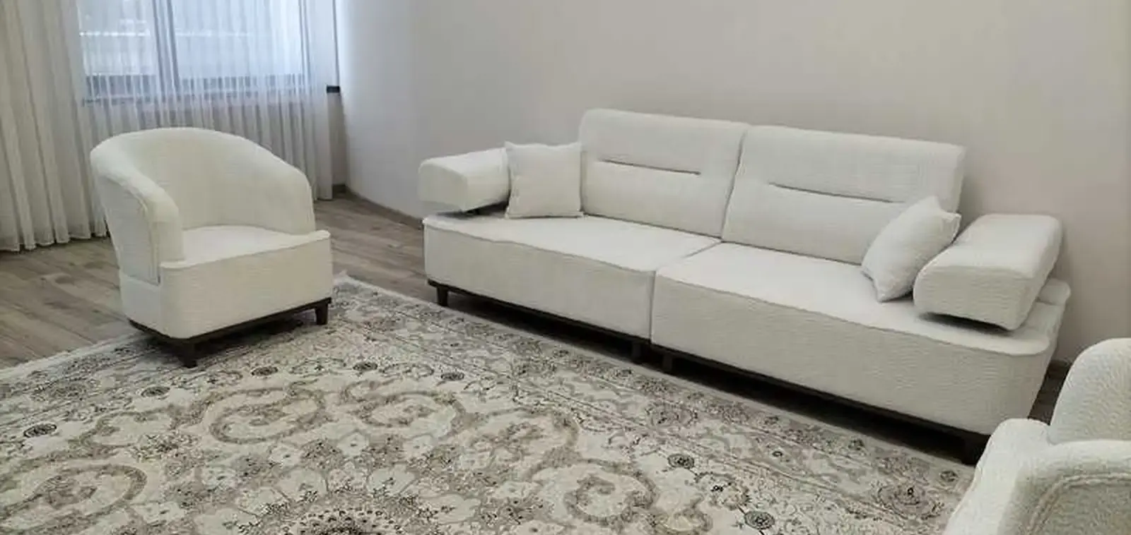 2-комн. квартира, 5 этаж, 90м², Сомони