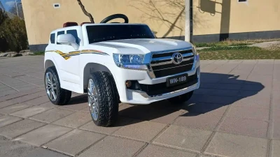 Детский электромобиль
