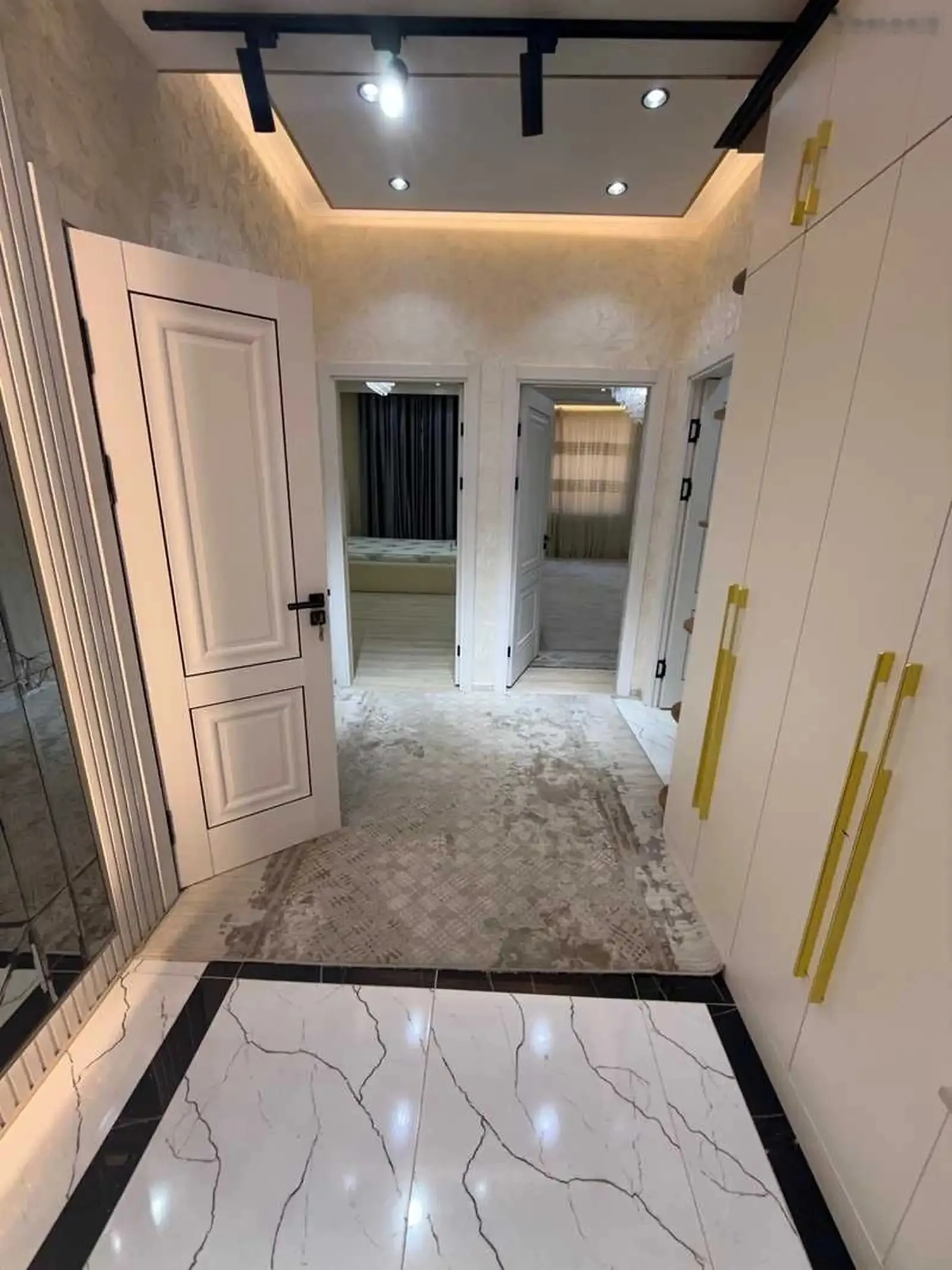 2-комн. квартира, 2 этаж, 65м², 82мкр