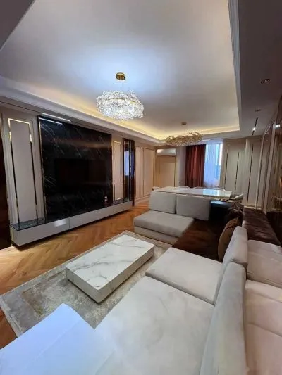 2-комн. квартира, 14 этаж, 110м², Цум
