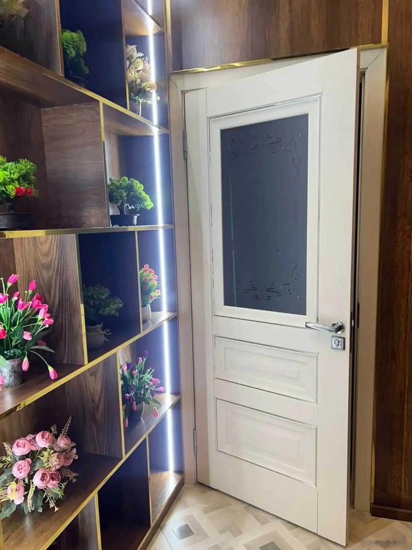 3-комн. квартира, 1 этаж, 100м², 82мкр