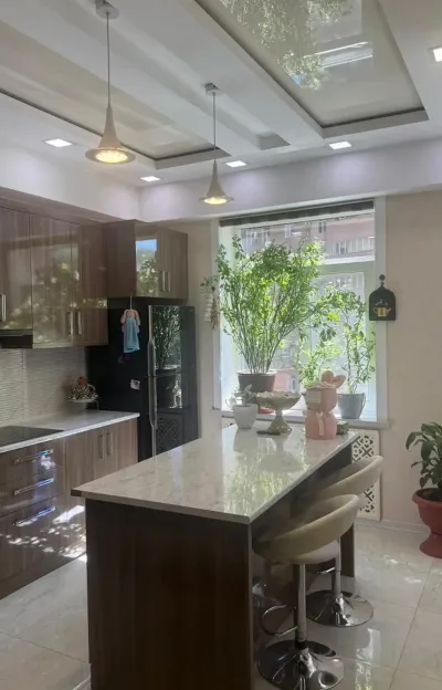 4-комн. квартира, 5 этаж, 200м², Сомони