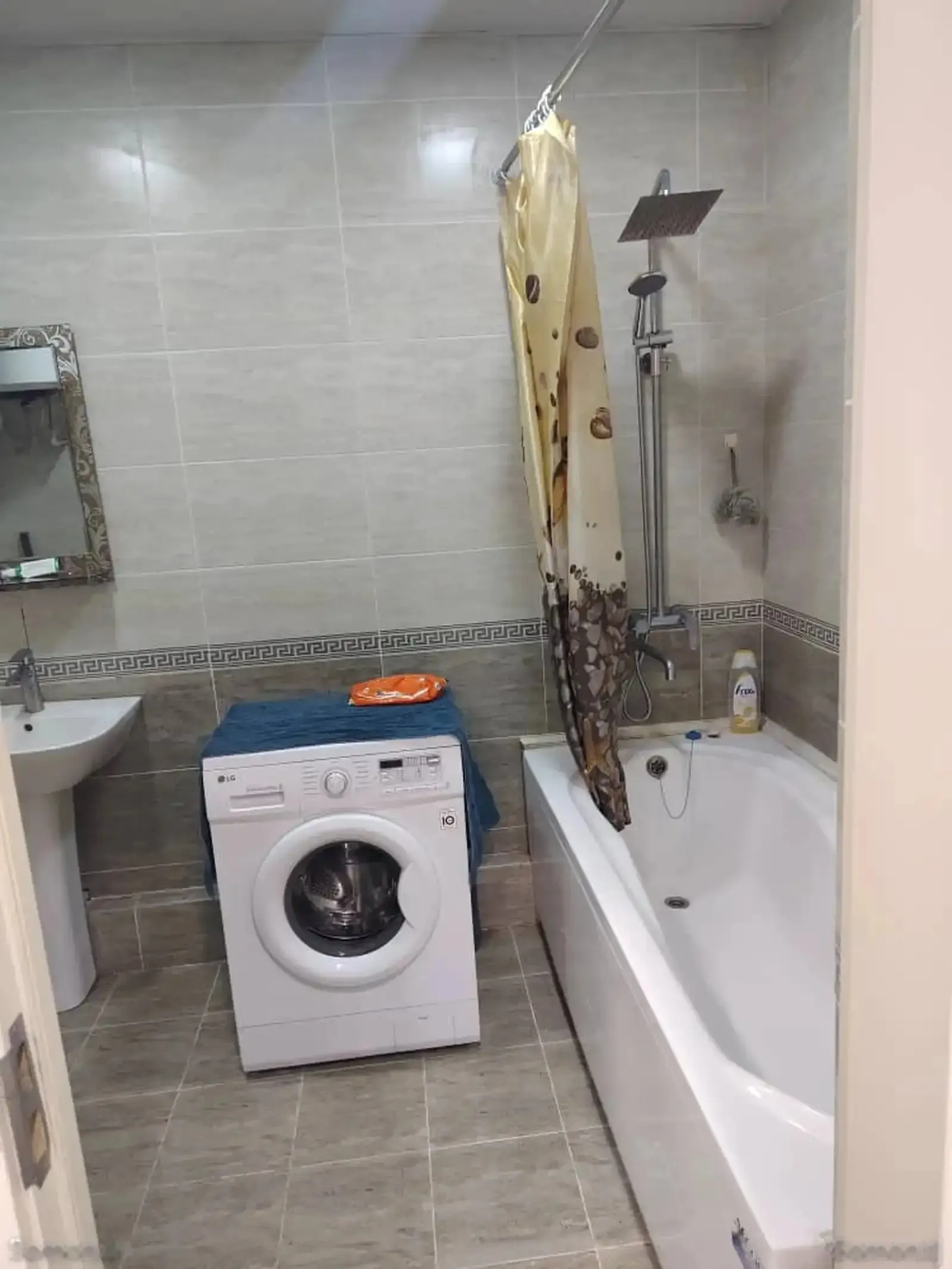 2-комн. квартира, 14 этаж, 70м², дом печати