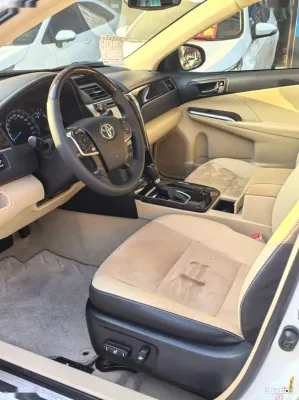 Toyota Camry, 2016