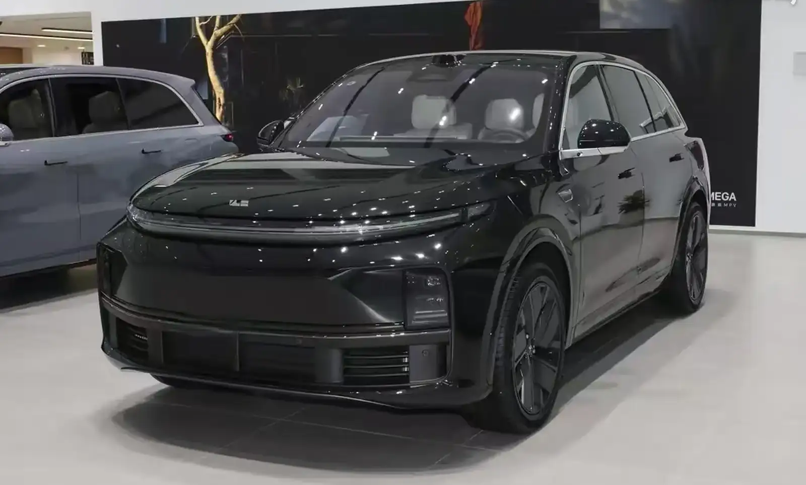 Li Auto (LiXiang) L6,
