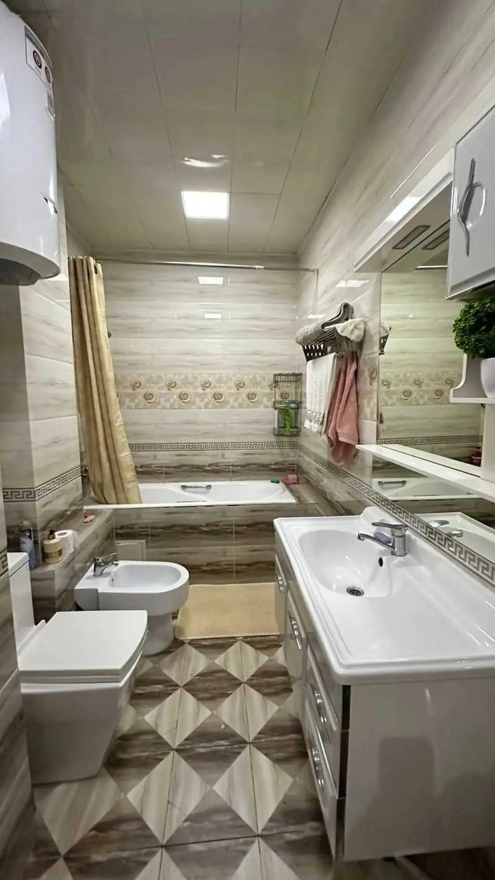 2-комн. квартира, 2 этаж, 102м², пеши парки Ботаники