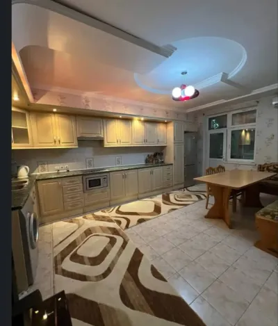 2-комн. квартира, 2 этаж, 96м², И Сомони
