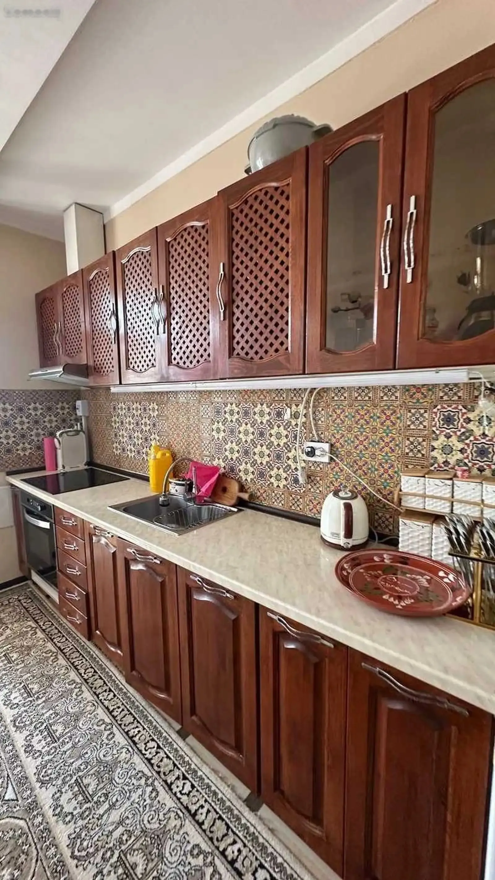 2-комн. квартира, 2 этаж, 102м², Боги ботаники