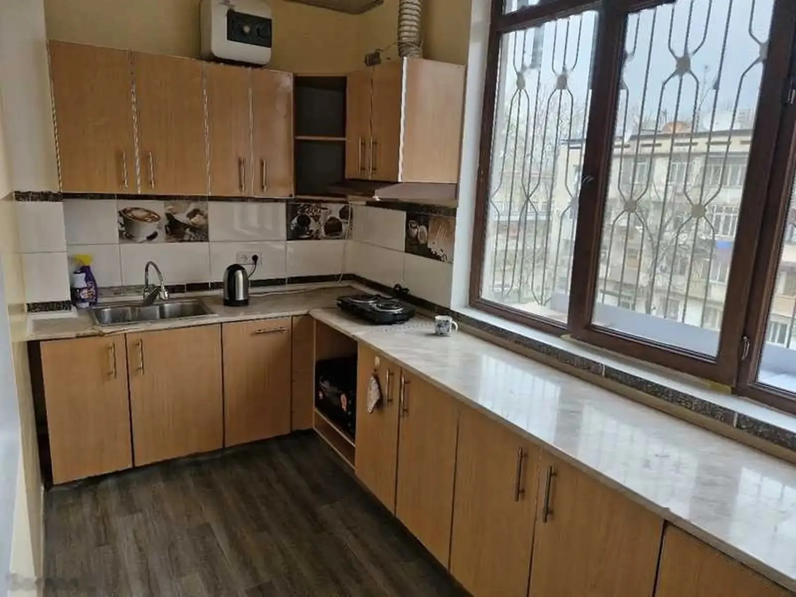 4-комн. квартира, 4 этаж, 140м², Сино