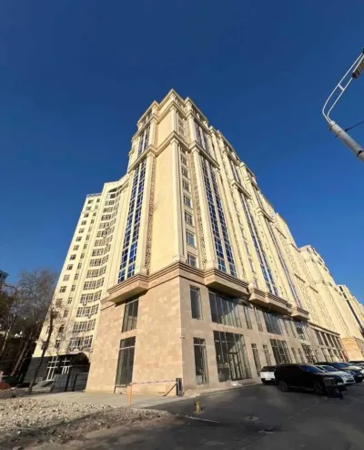 3-комн. квартира, 10 этаж, 92 м², Шохмансур, Танка-Вазорати Наклиёт
