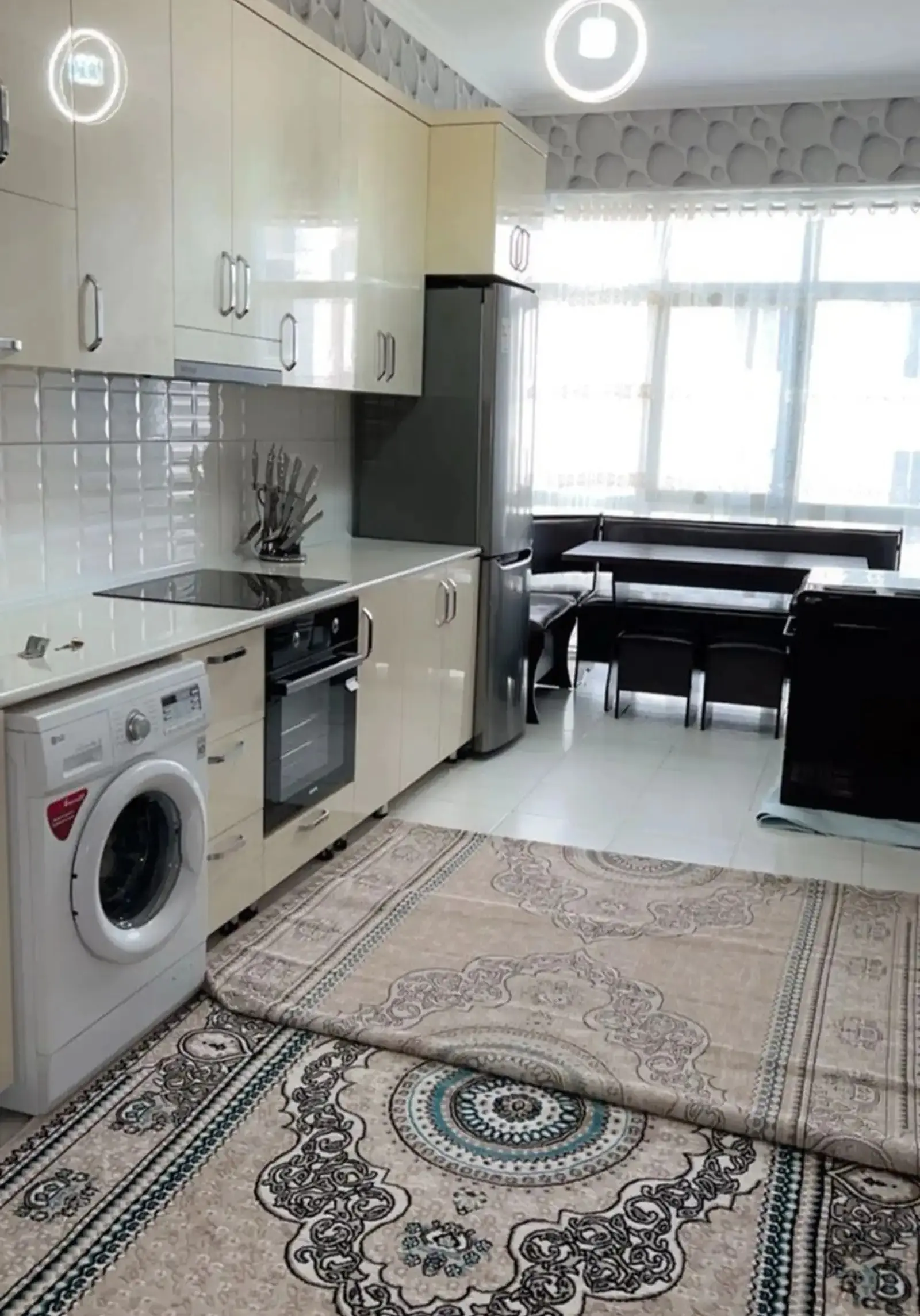 2-комн. квартира, 5 этаж, 80м², Сино