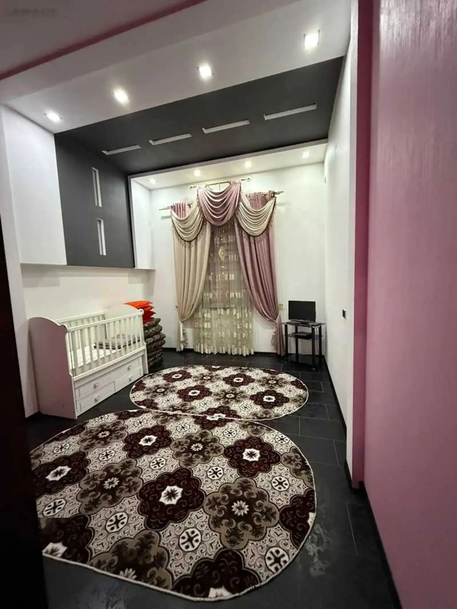 3-комн. квартира, 1 этаж, 160м², Сафо