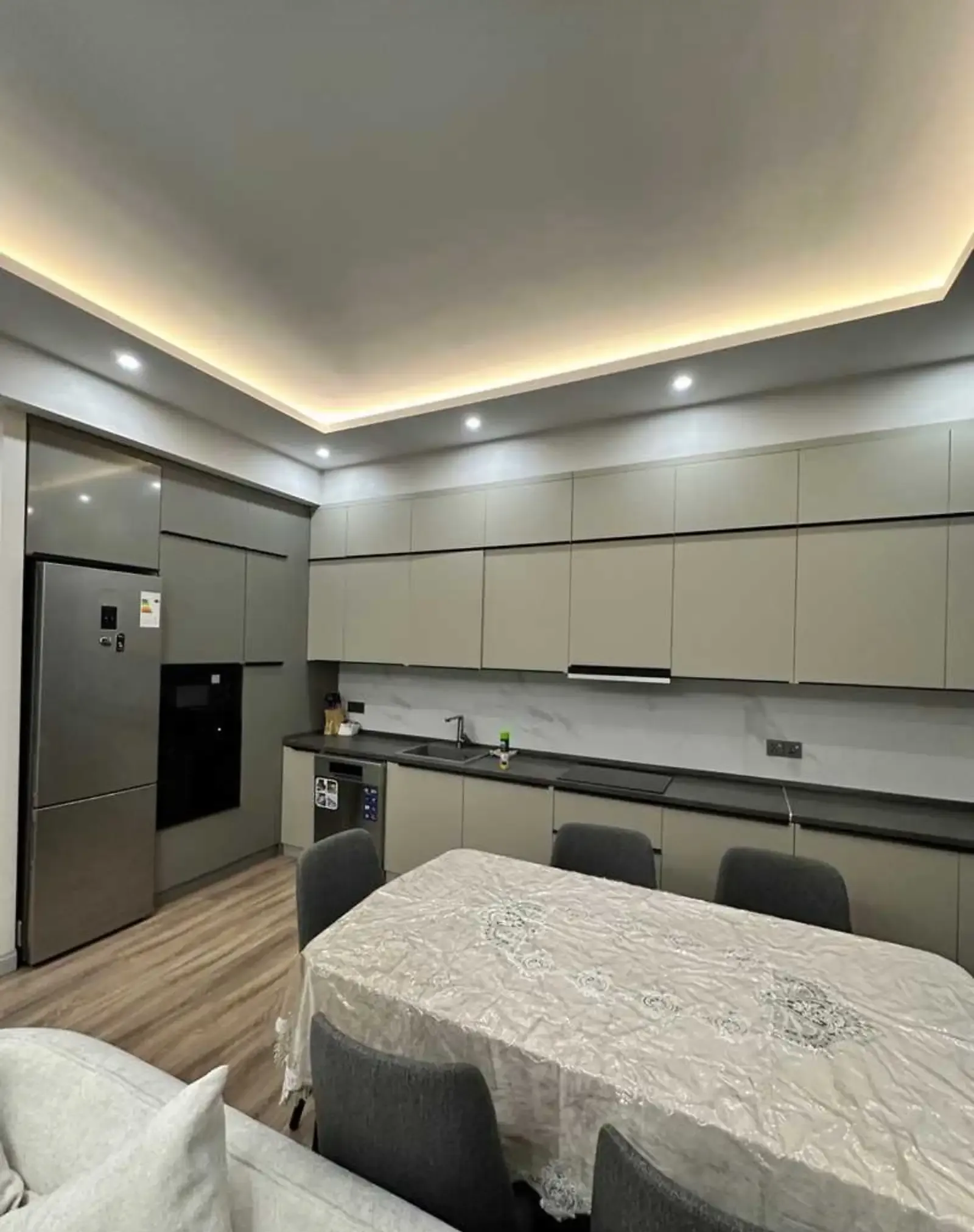 3-комн. квартира, 12 этаж, 120м², гранд отель Мерос