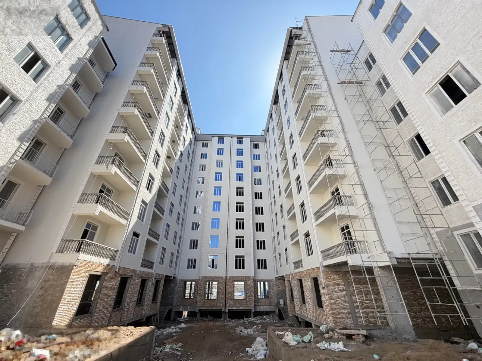 3-к квартира, 8 этаж, 91 м², 30 мкр обл больница