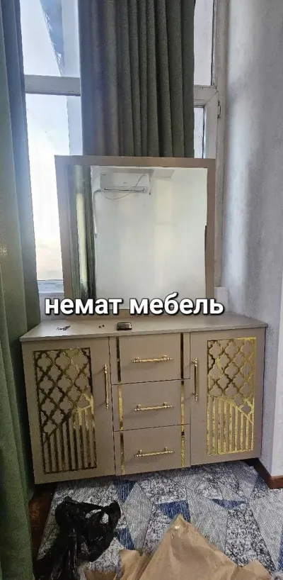 Спальный гарнитур