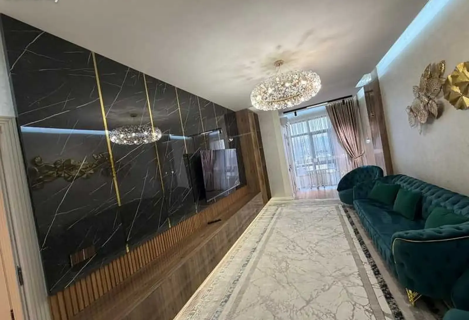 2-комн. квартира, 7 этаж, 82м², Голубой экран