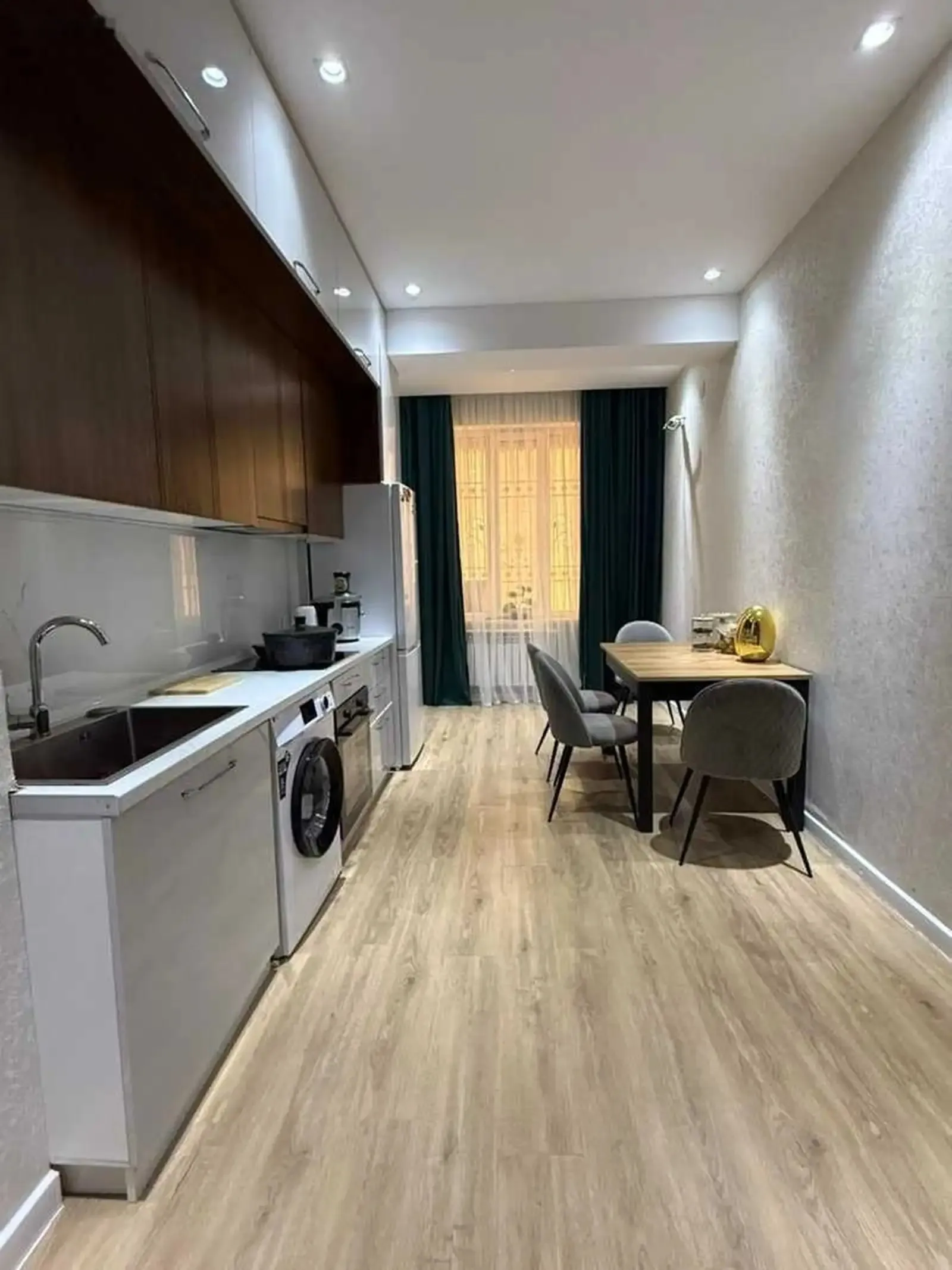 3-комн. квартира, 13 этаж, 88м², караболо