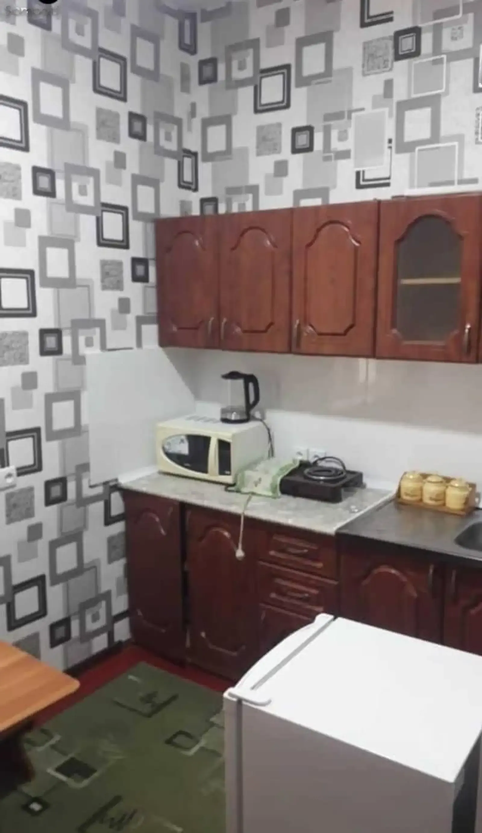 2-комн. квартира, 2 этаж, 45м², Универмаг, Вайкики
