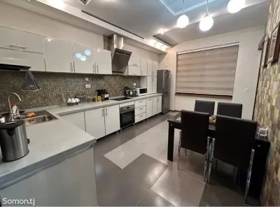 2-комн. квартира, 4 этаж, 110м², И Сомони