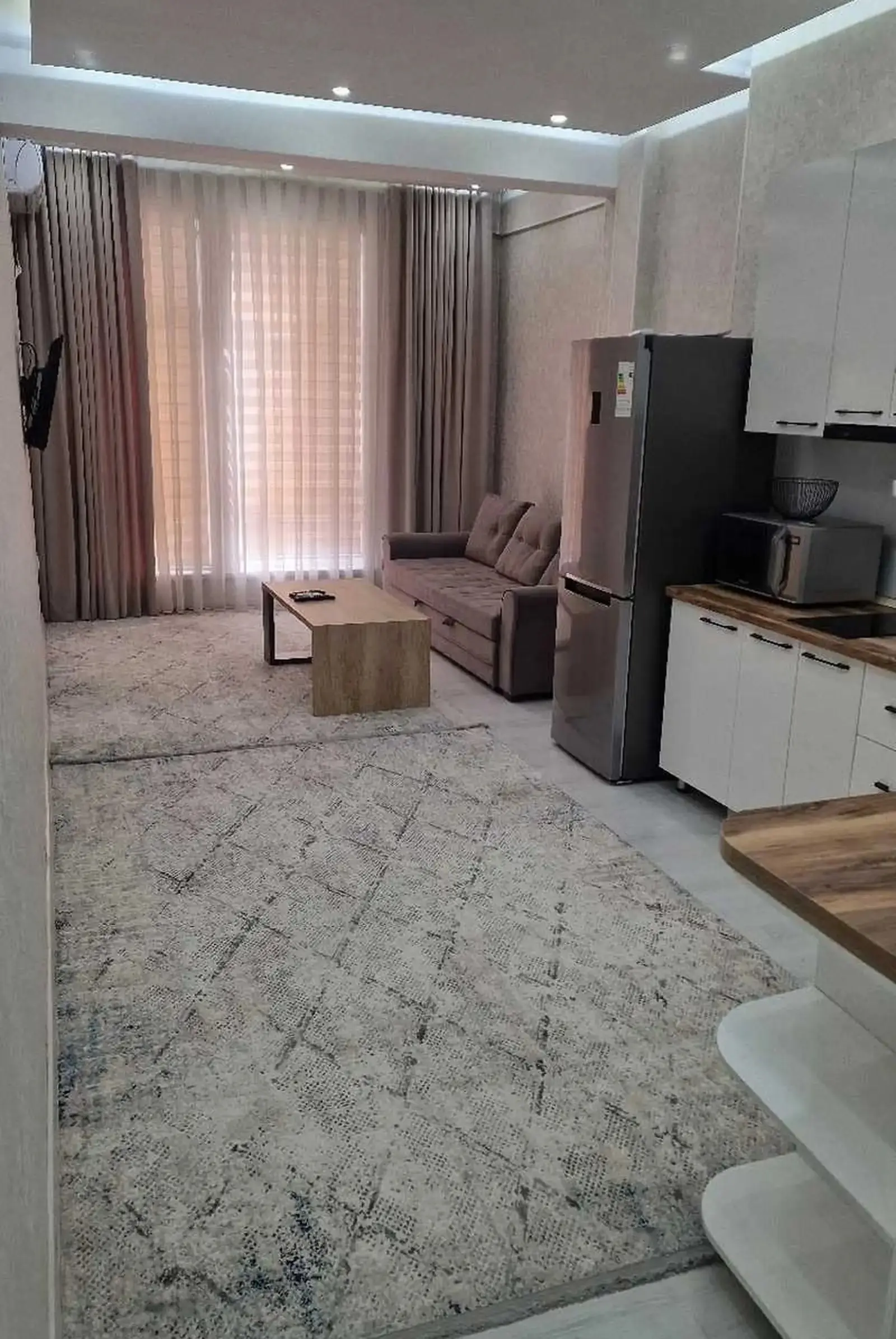 2-комн. квартира, 12 этаж, 56м², И.Сомони