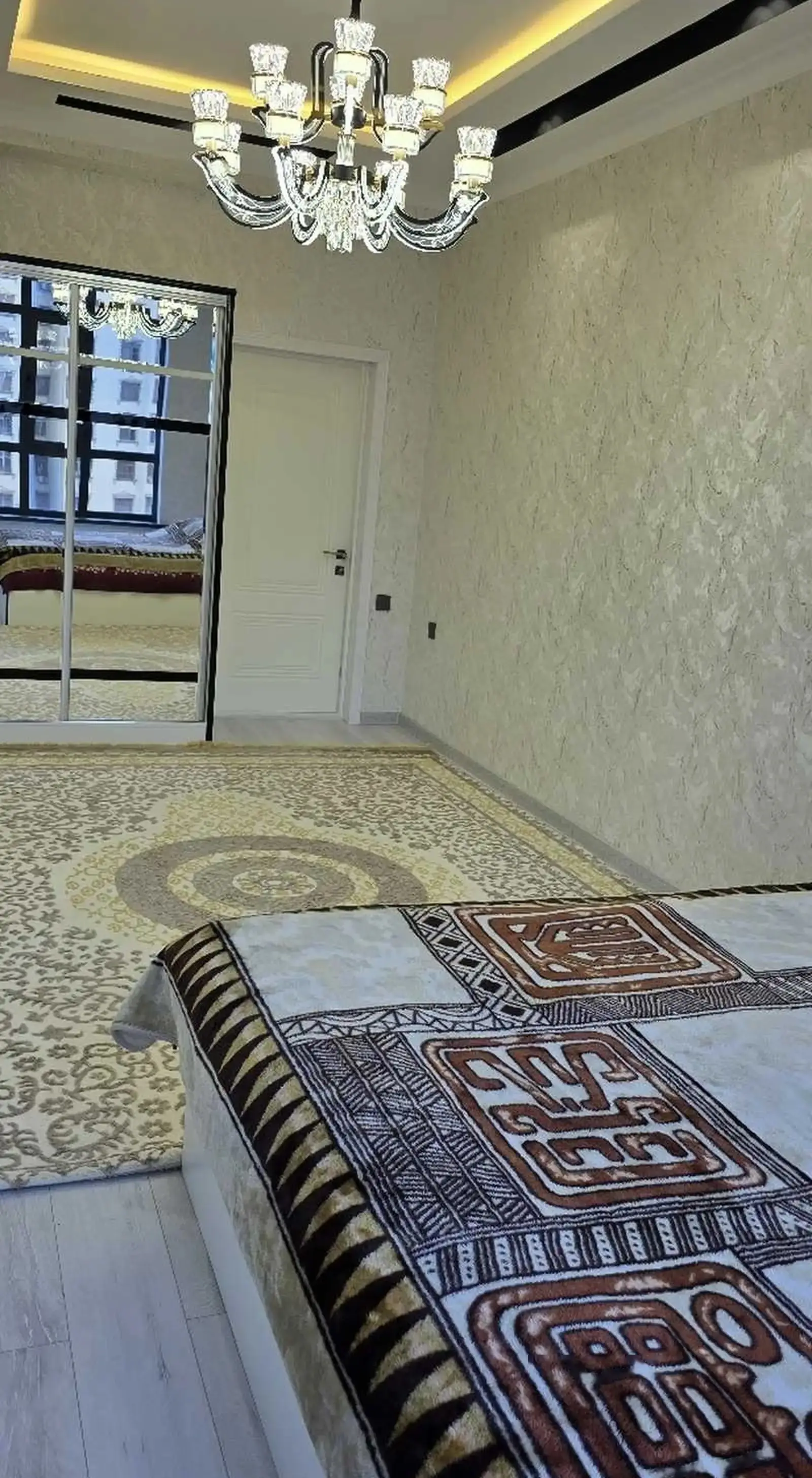 2-комн. квартира, 10 этаж, 76м², Шохмансур