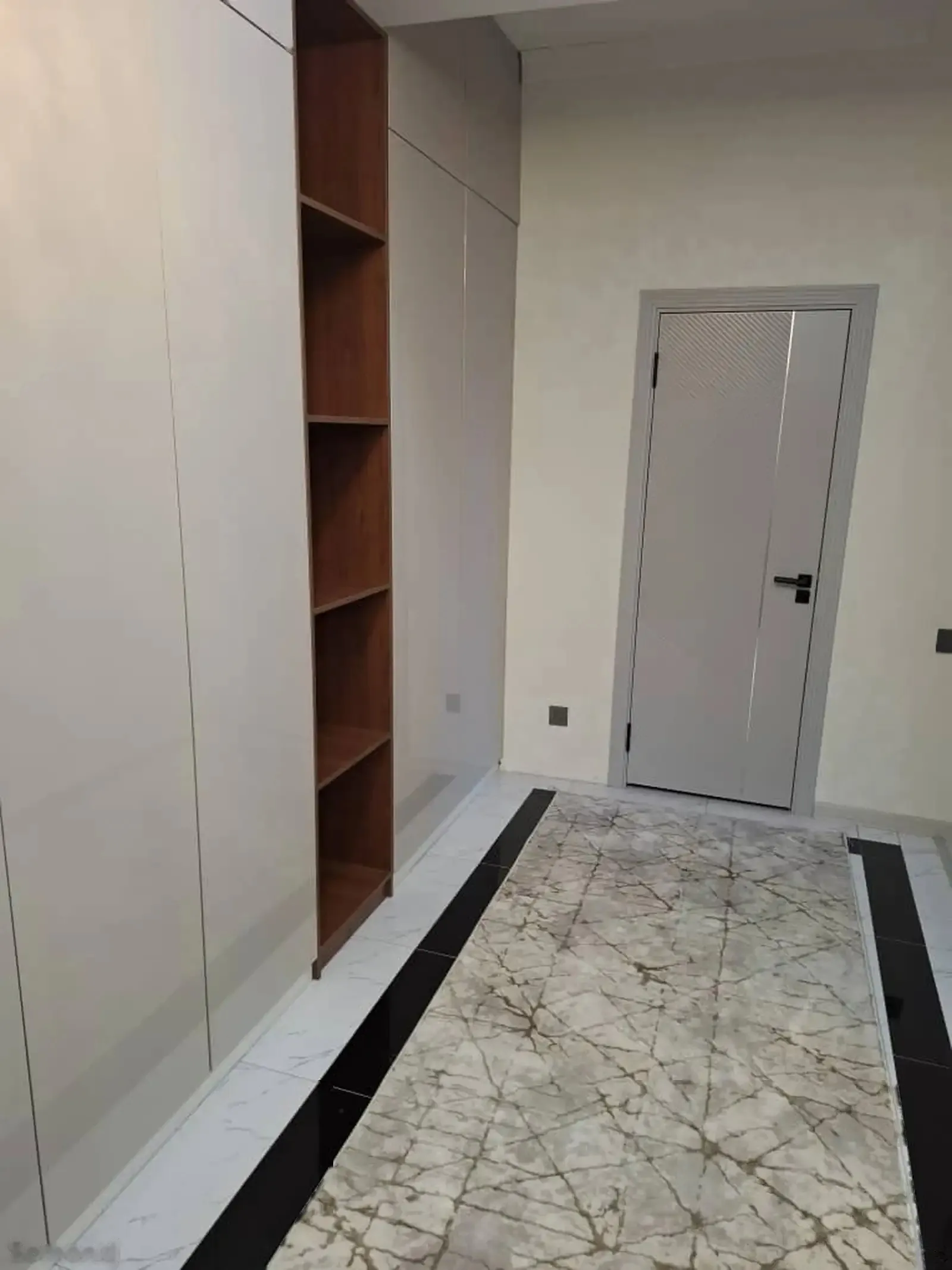 2-комн. квартира, 12 этаж, 70м², Светофор Аэропорт
