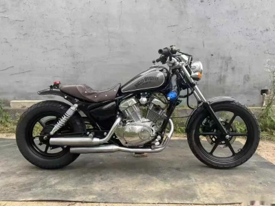 Мотоцикл Yamaha250 retro