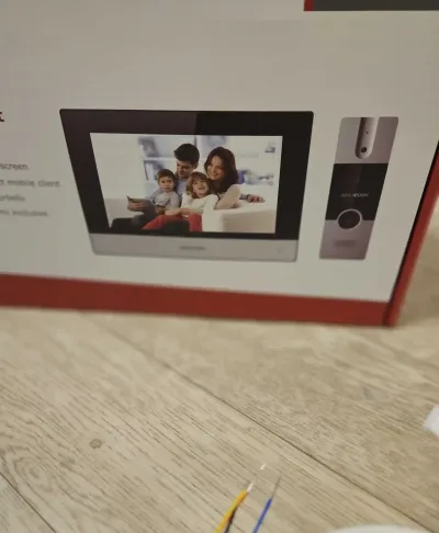 Домофон Хиквижин kis 302 WiFi