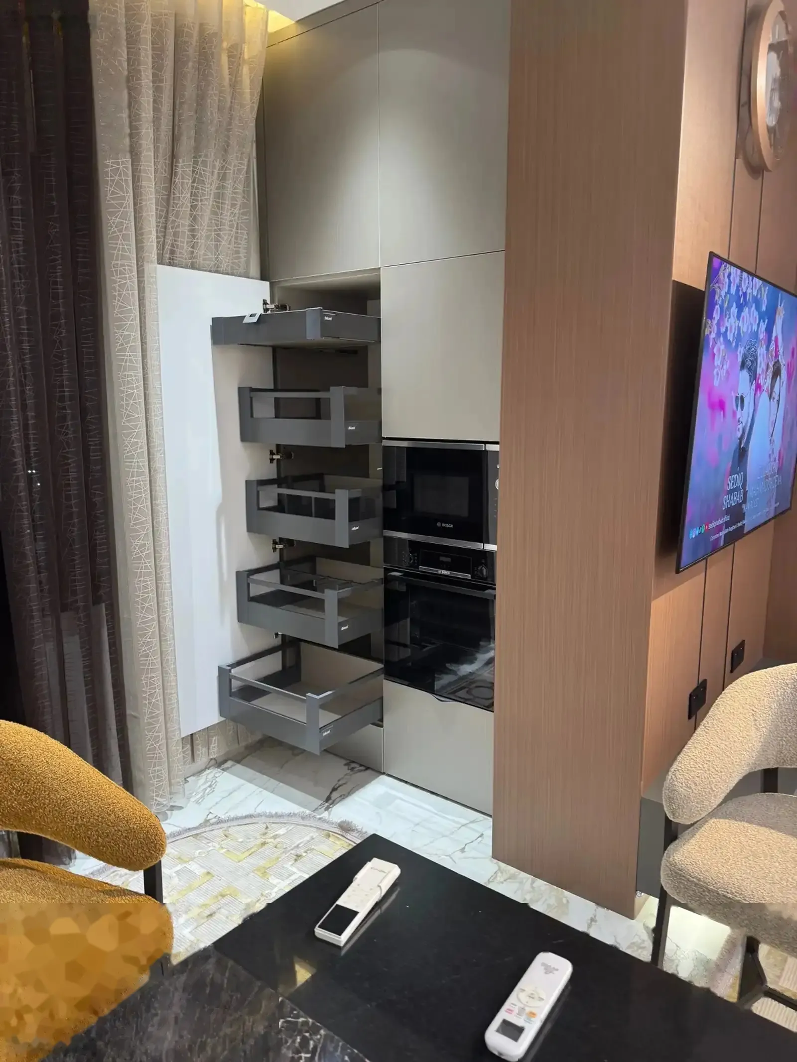 2-комн. квартира, 14 этаж, 74м², Шохмансур