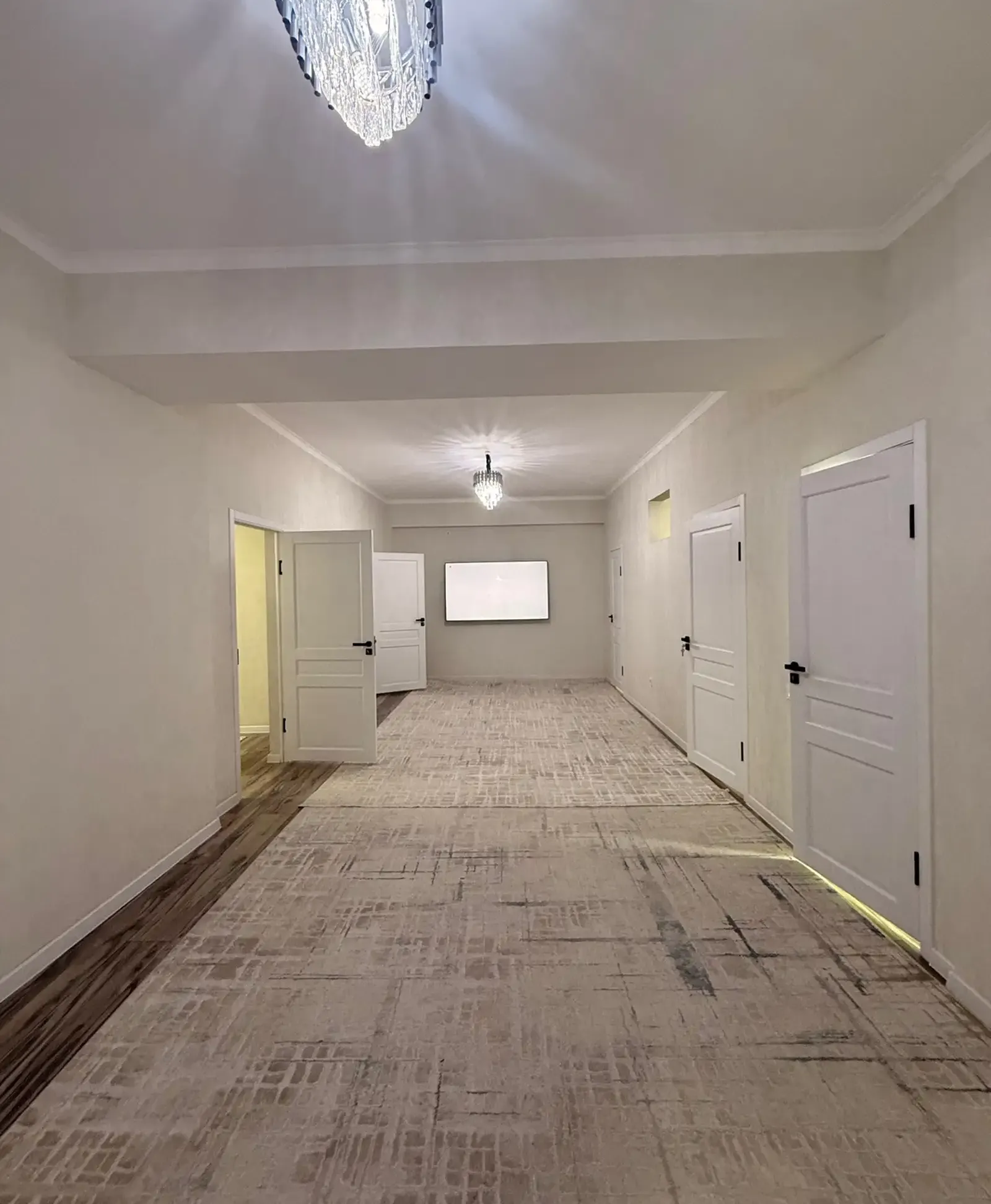 4-комн. квартира, 10 этаж, 119 м², Хилтон, Шохмансур