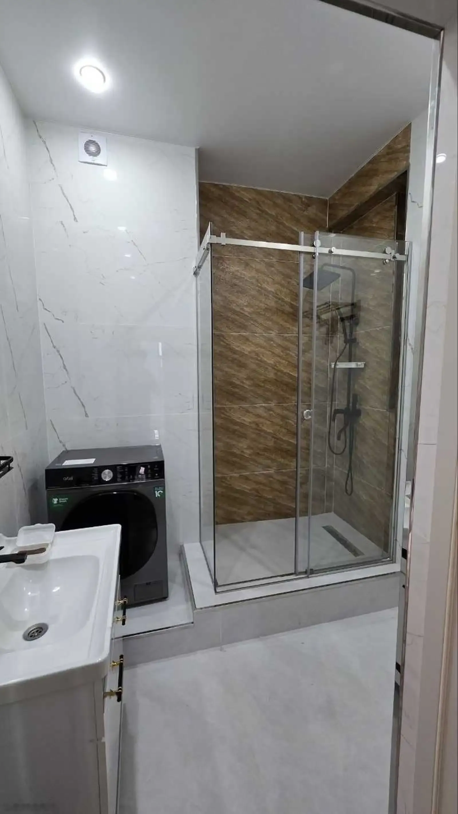 3-комн. квартира, 15 этаж, 104м², Шоҳмансур, Айни