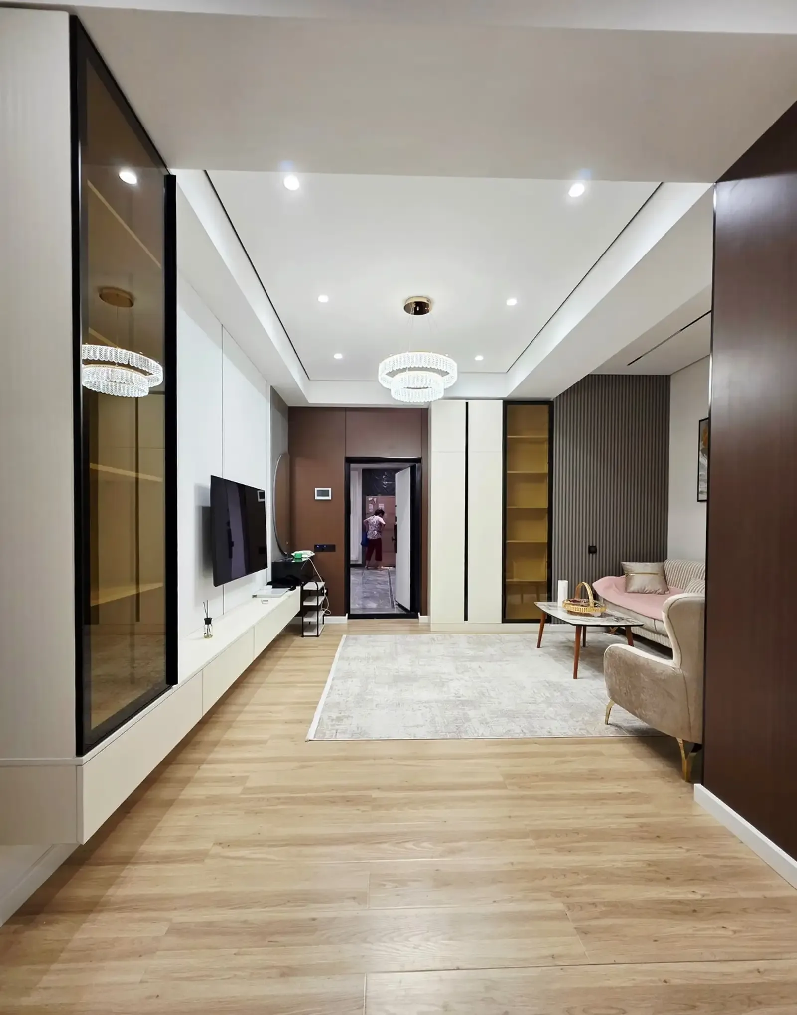 2-комн. квартира, 13 этаж, 70м², Ашан
