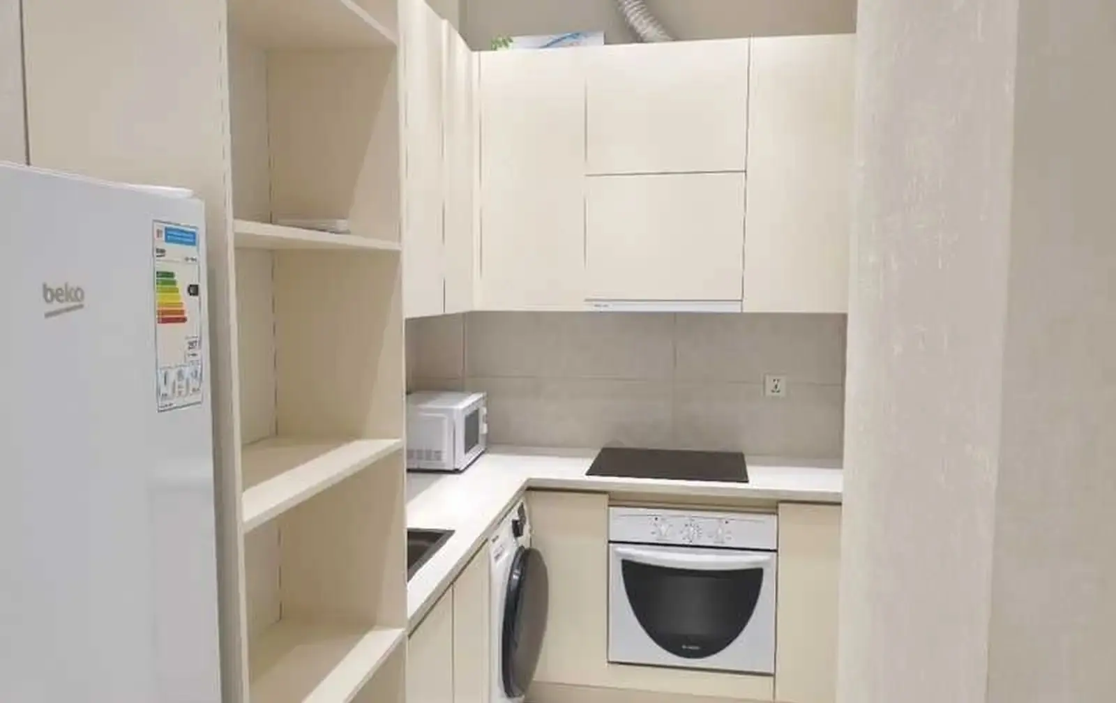 2-комн. квартира, 11 этаж, 55м², И.Сомони