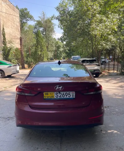 Hyundai Elantra, 2017