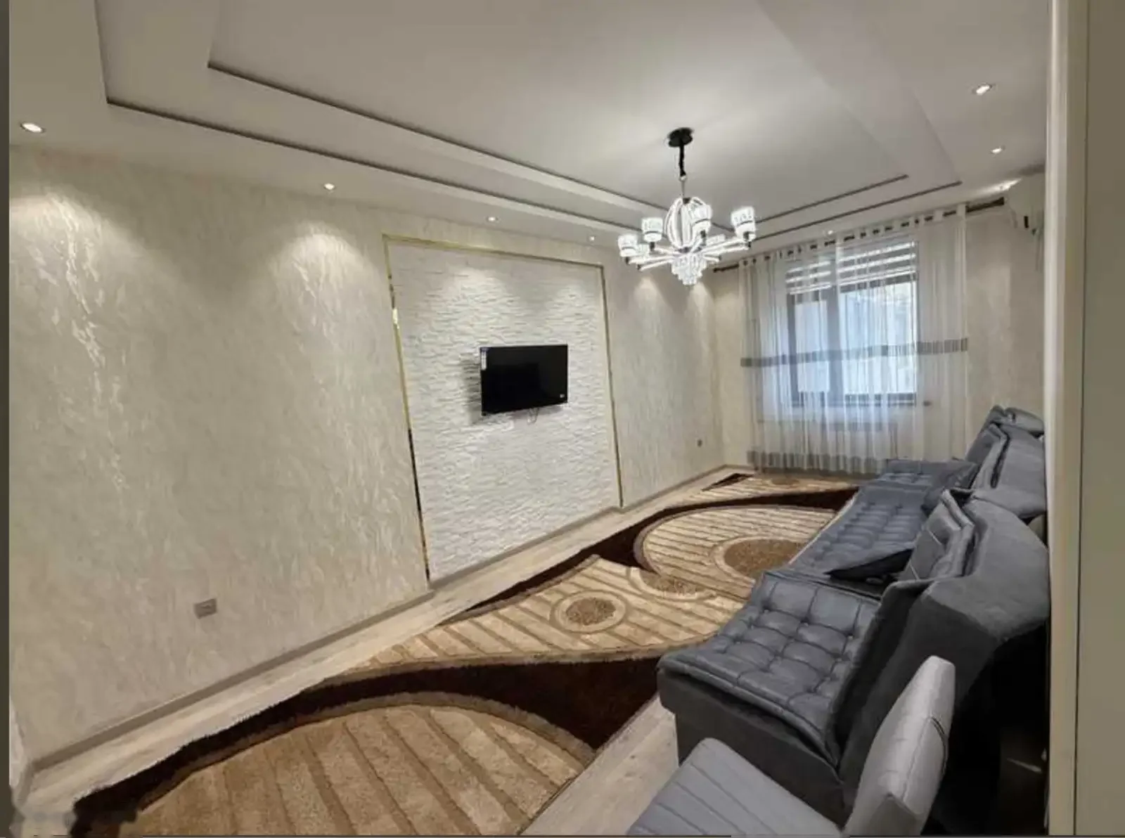 2-комн. квартира, 11 этаж, 77м², Садбарг, Шохмансур