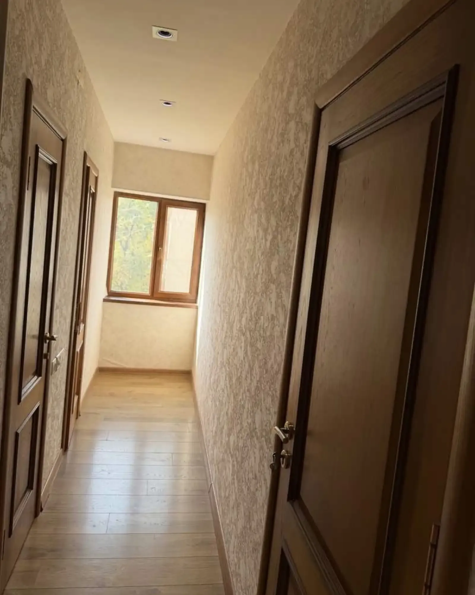 4-комн. квартира, 4 этаж, 70 м², Сино