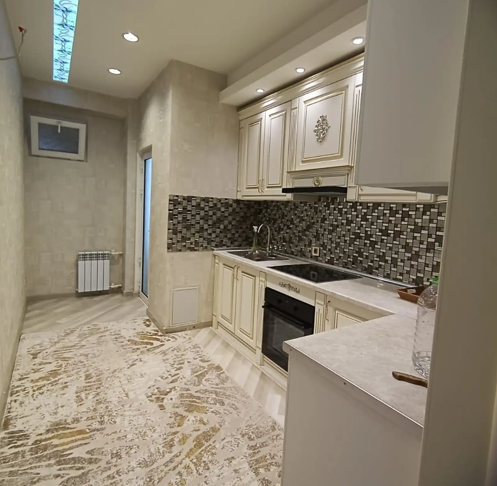 2-комн. квартира, 8 этаж, 95м², Шохмансур Чордомаи Аэропорт