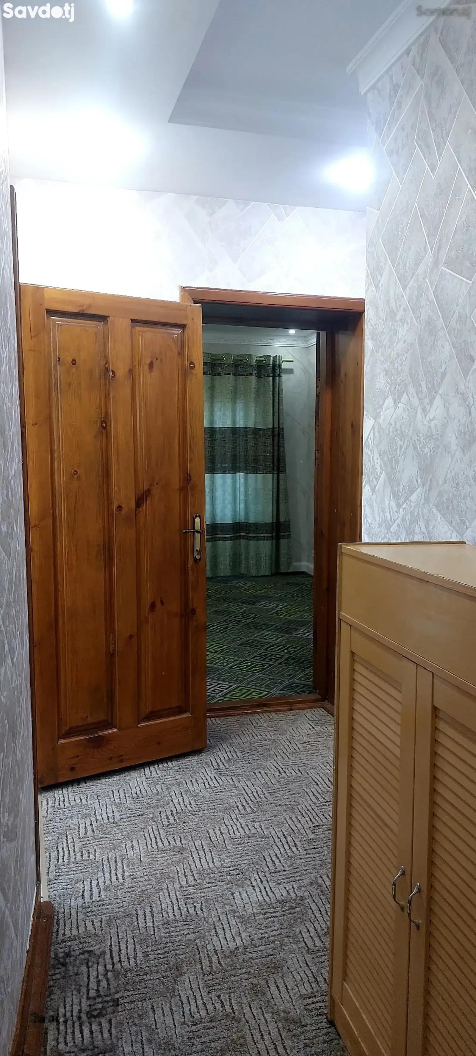 2-комн. квартира, 2 этаж, 60м², Универмаг, Старый мост