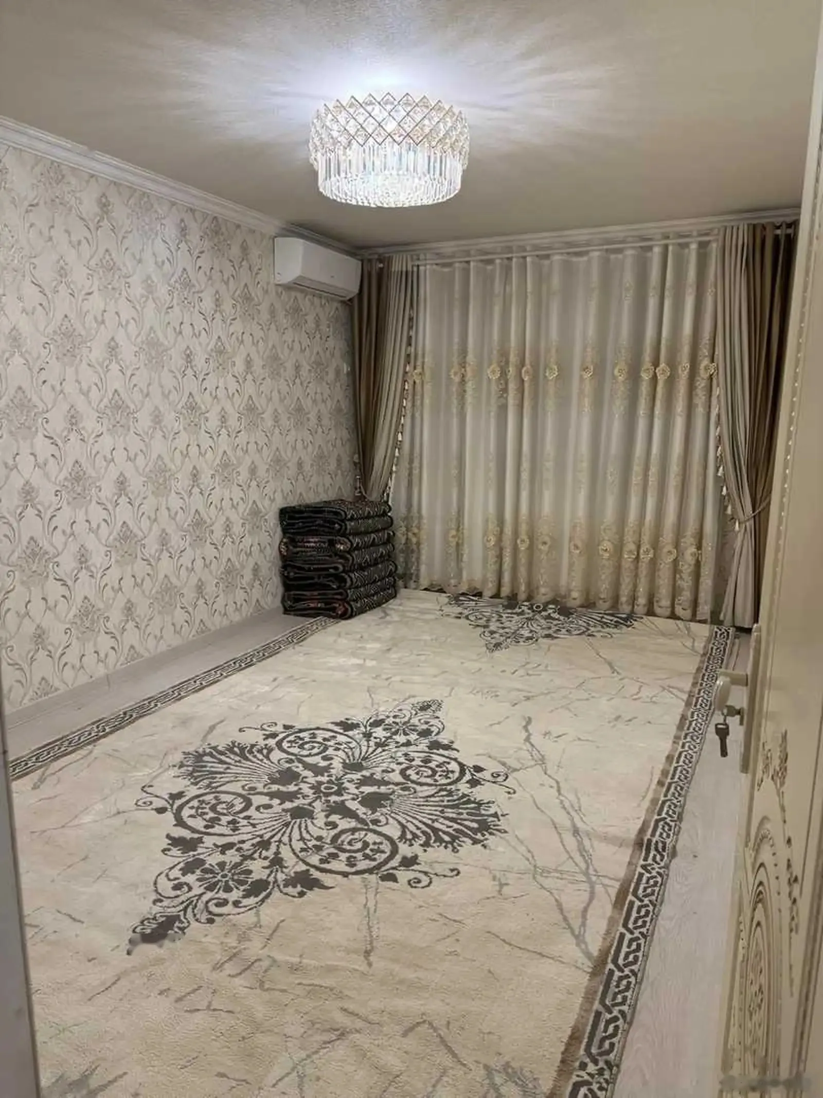 3-комн. квартира, 3 этаж, 70м², 102мкр