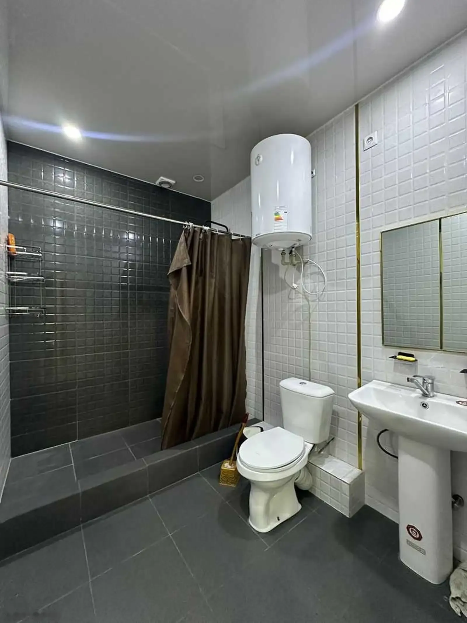 3-комн. квартира, 5 этаж, 120м², Шохмансур, ру ба Садбарг, доми Гелос