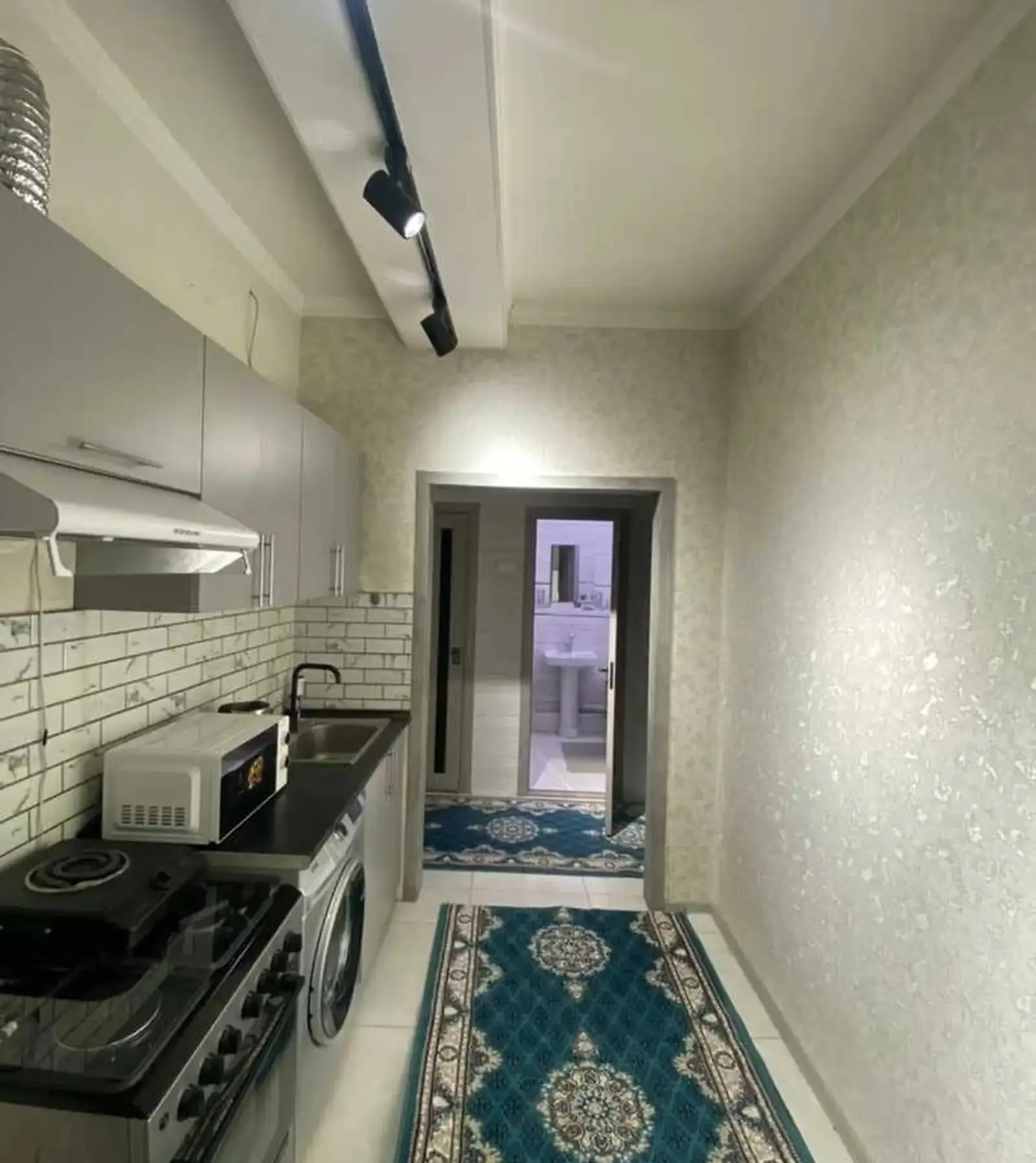 2-комн. квартира, 12 этаж, 53м², Шохмансур