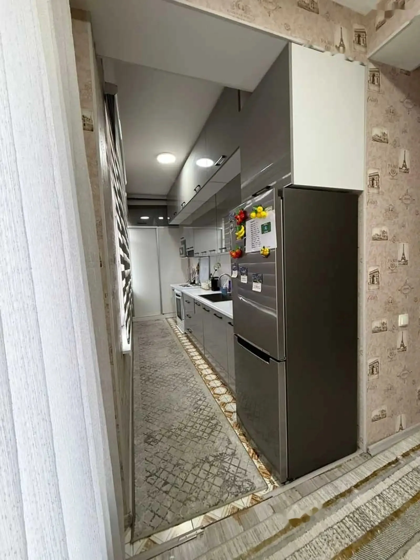 3-комн. квартира, 9 этаж, 98м², 33 мкр ( напротив детская стоматология )
