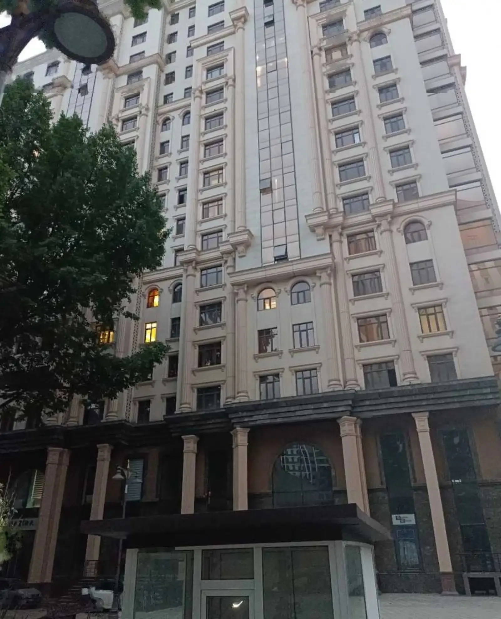 2-комн. квартира, 8 этаж, 65м², Сомони
