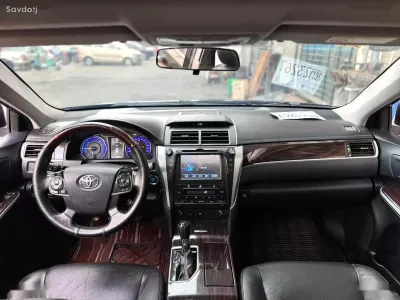 Toyota Camry, 2016