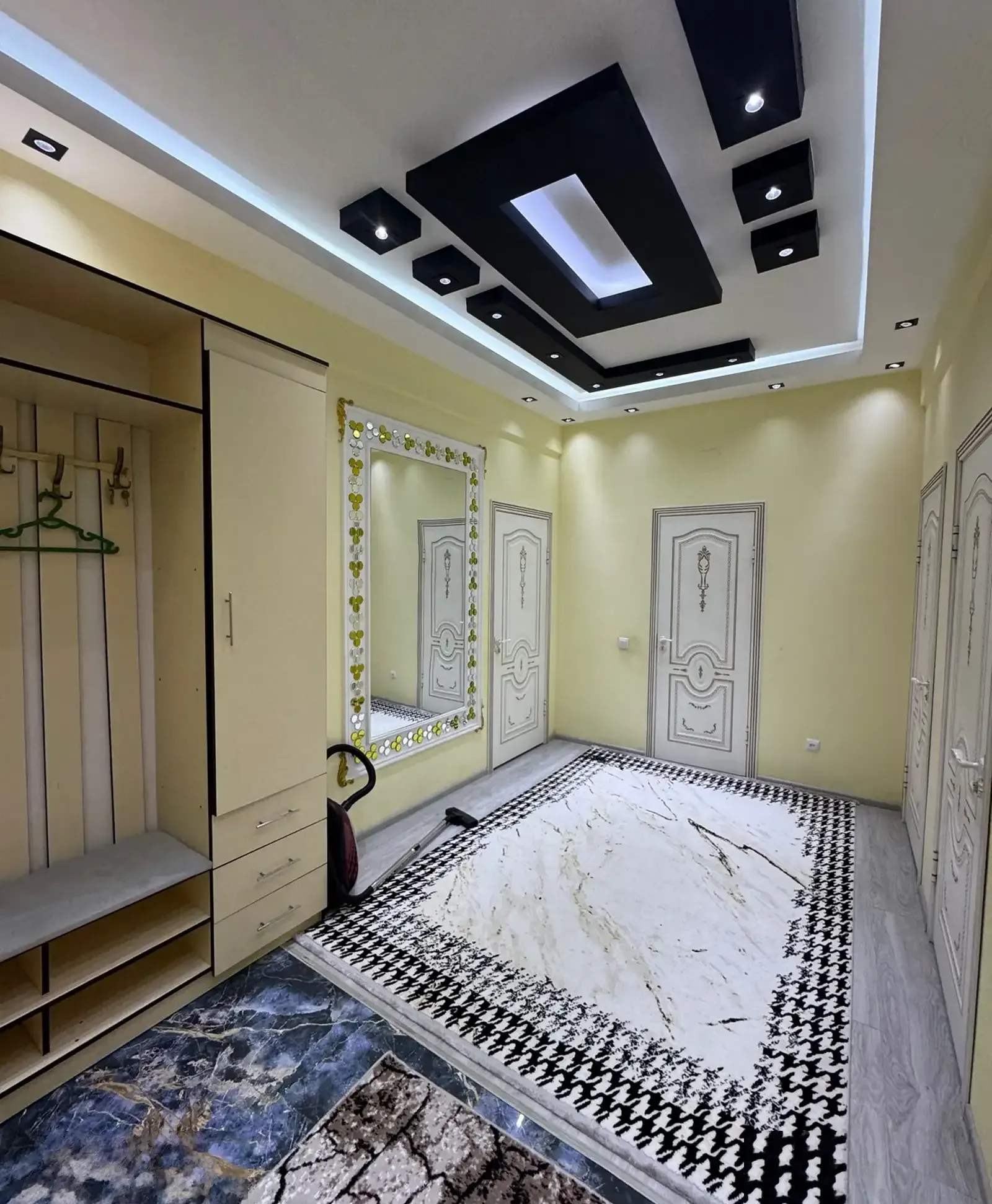 2-комн. квартира, 8 этаж, 108м², Шохмансур/Пайкар/Созидание
