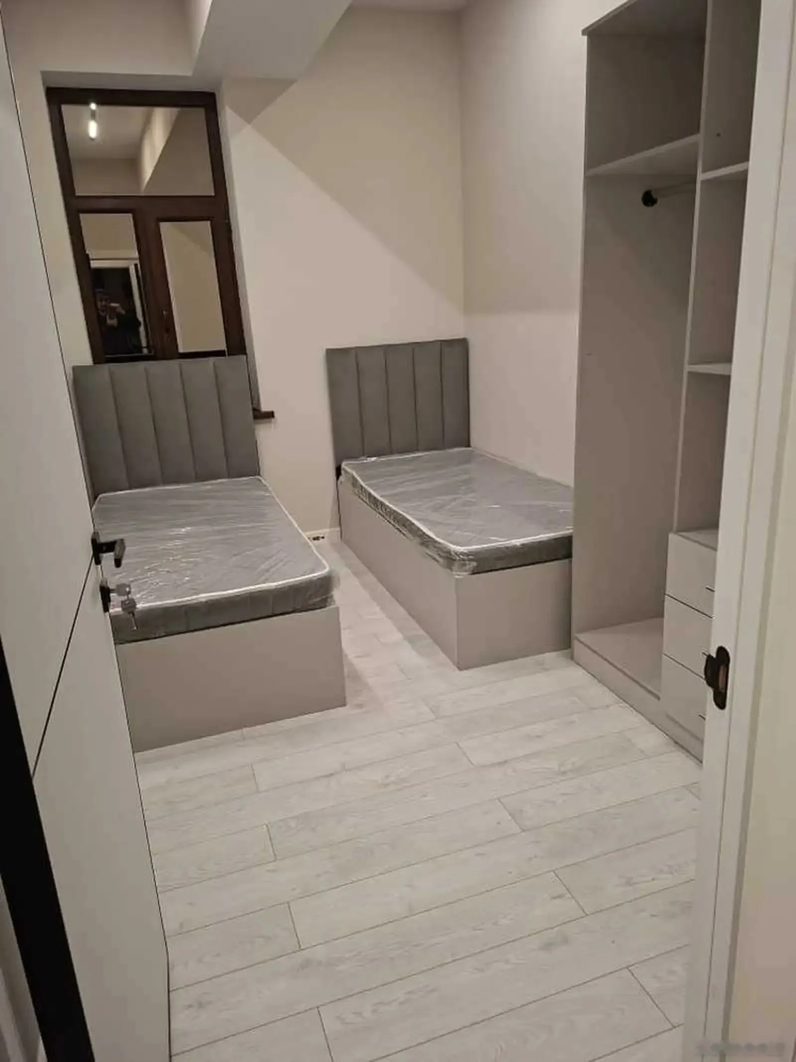 3-комн. квартира, 16 этаж, 87м², пайкари голубой экран
